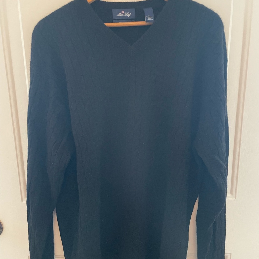 Men's V-Neck 100% Cashmere Black Sweater